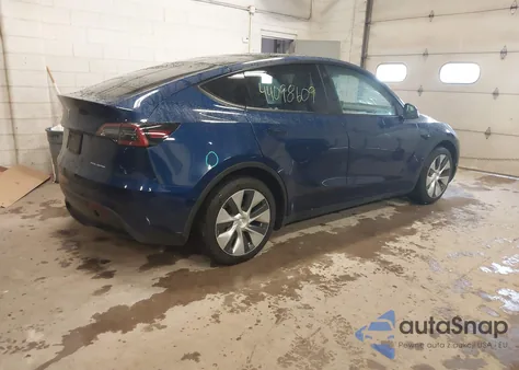 2021 Tesla Model Y Long Range Dual Motor All-Wheel Drive z USA, uszkodzony, nr VIN 5YJYGDEE2MF209015